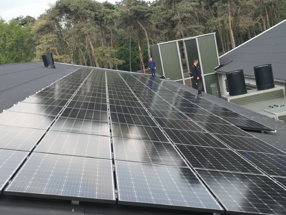 250KW Commercial Roof-Top Solar System